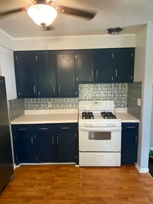 Building Photo - Charming 3 Bedroom Rancher in Staunton Com...