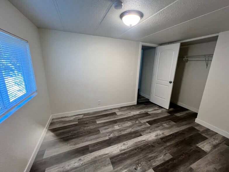 Building Photo - 1042 Clubhouse Ln SE