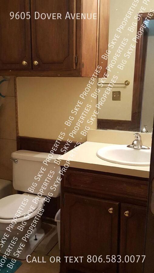 Building Photo - 9605 Dover Ave