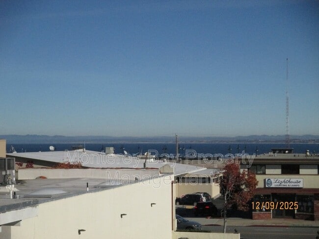 Building Photo - 650 Hawthorne St