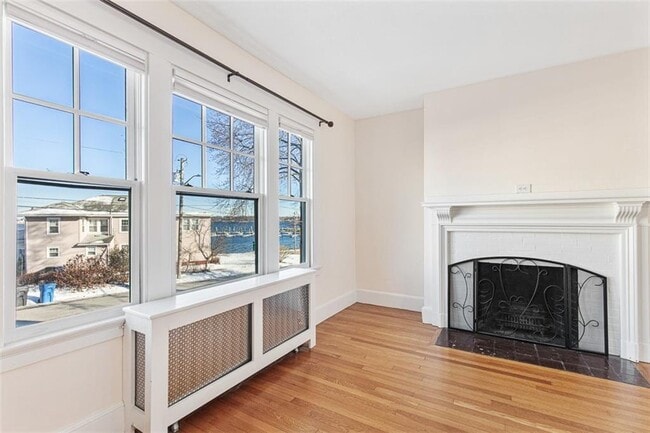 Building Photo - 118 Ocean Ave