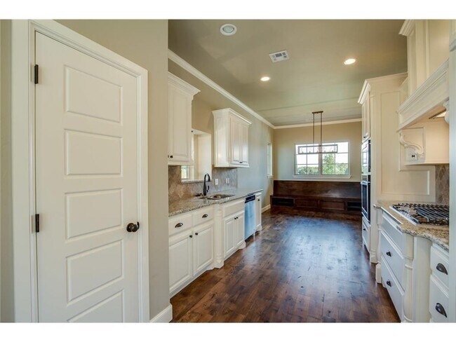 Building Photo - NEWER HOME  FOR LEASE IN EDMOND