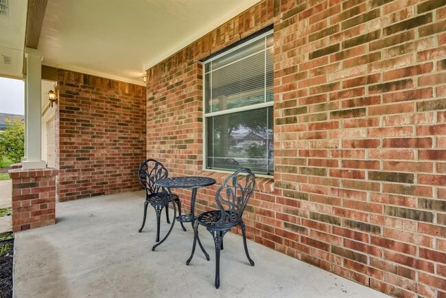 Building Photo - 123 Loon Lake Dr
