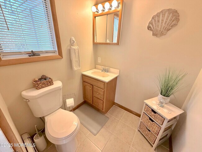 Building Photo - 106 Trinidad Ave