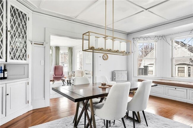 Building Photo - 21 Elton St