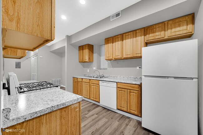 Building Photo - 1522 Fischrupp Ave