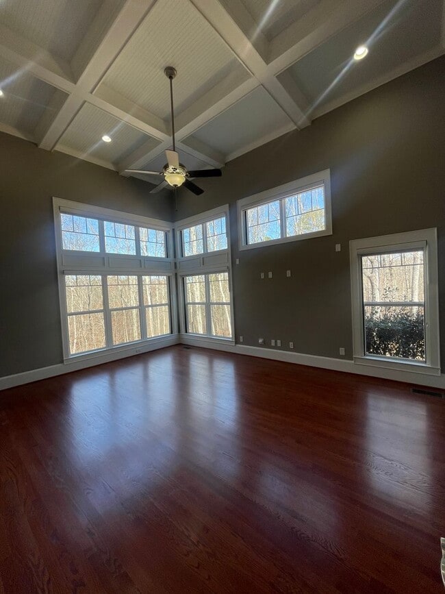 Building Photo - 4 Bedroom Soddy Daisy Rental Property with...