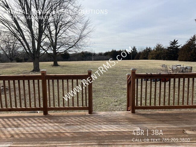 Building Photo - 6239 SW Wanamaker Rd