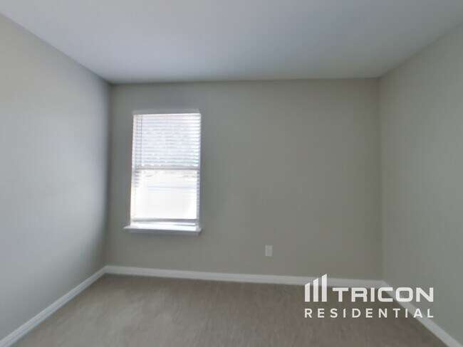 Building Photo - 1367 Star Meadow