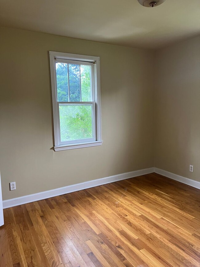 Building Photo - cozy 1 bed 1 bath apartment in Tuscumbia