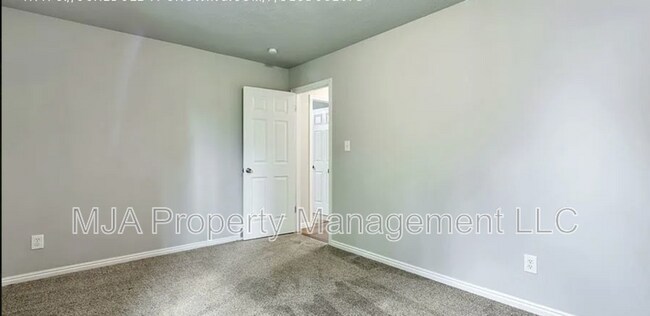 Building Photo - 5674 Magic Isle Ln