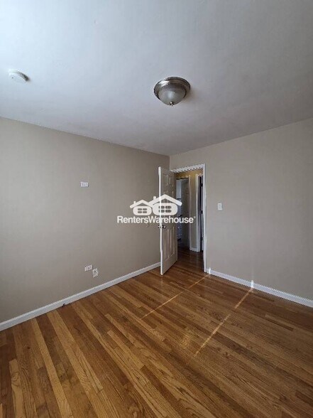 Building Photo - 3104 Wheaton Ave