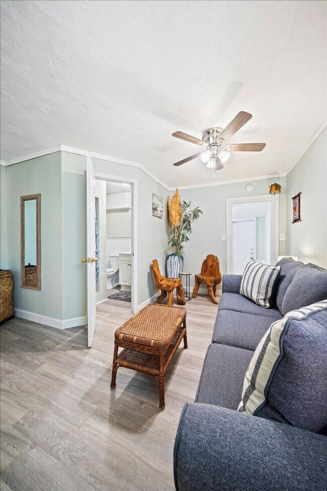 Building Photo - 140 McLeod St