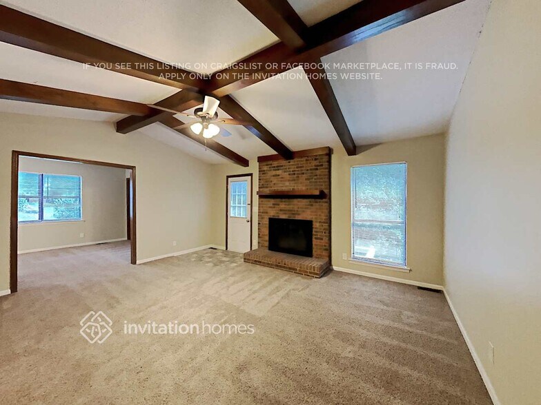 Building Photo - 320 Wilby Dr