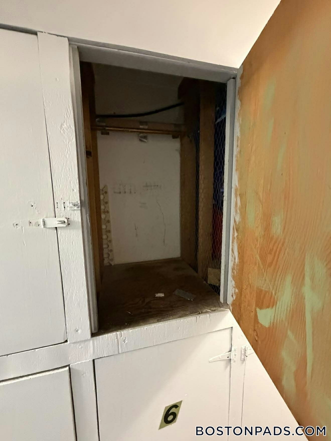 Building Photo - 1 Colonial Dr