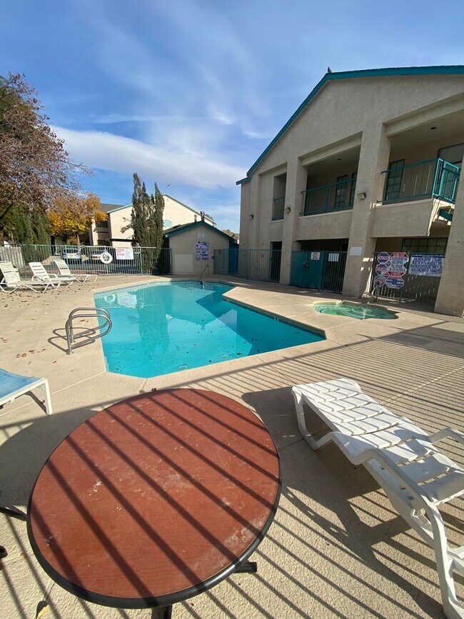 Building Photo - AMERICANA Property Mgmt - 1 bed Condo in Gated Community near The Strip