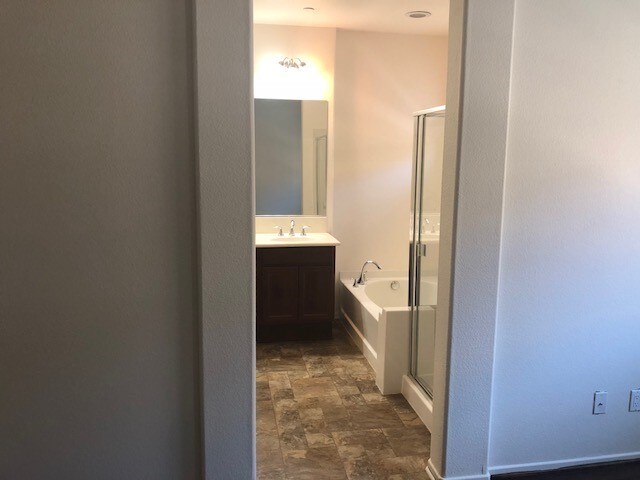 Building Photo - 10147 Star Magnolia Ln