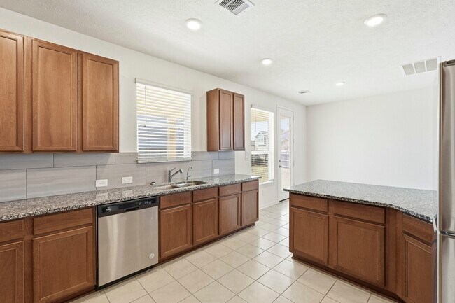 Building Photo - 20123 Little Cub Ln