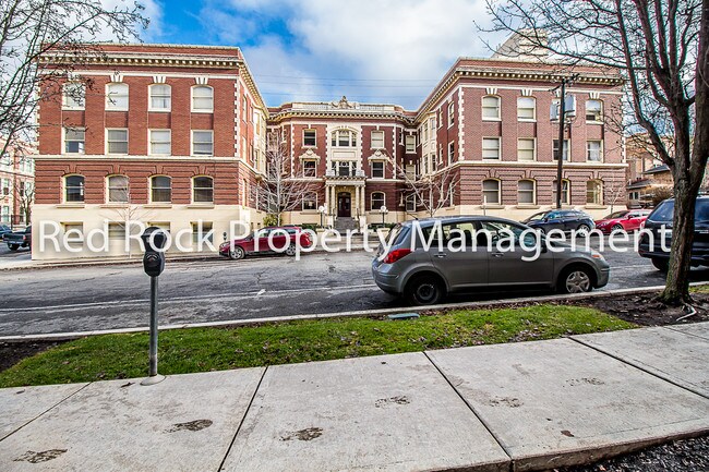 Building Photo - 507 S Howard St