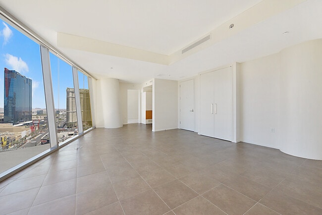 Building Photo - Veer Towers 1207E-North Strip Views from t...