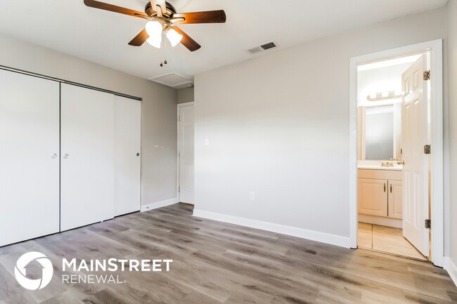 Building Photo - 4450 Swift Ave