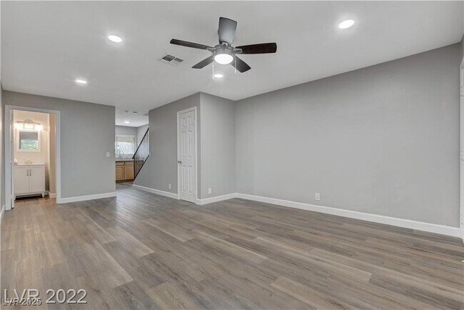 Building Photo - 1303 Darlene Way