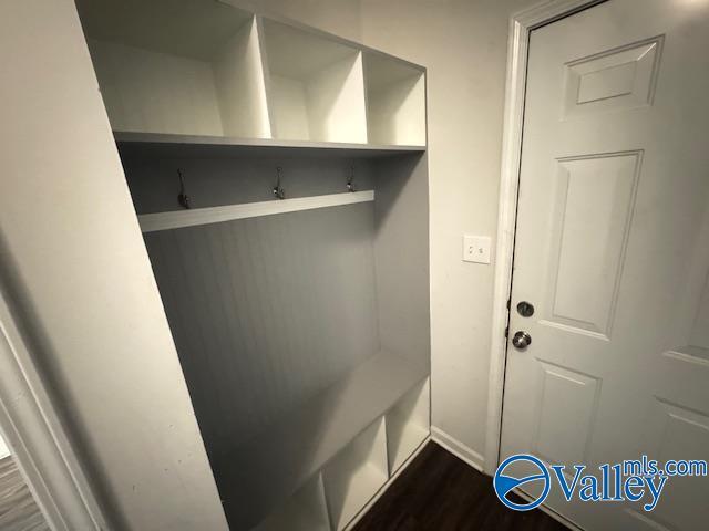 Building Photo - 332 Fenrose Dr