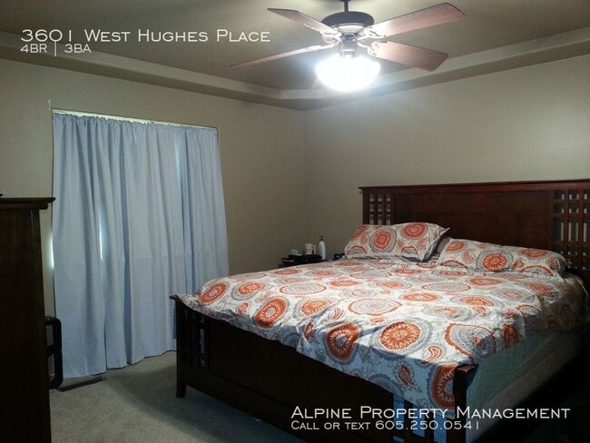 Building Photo - 4 Bed/3 Bath Twinhome For Rent!!
