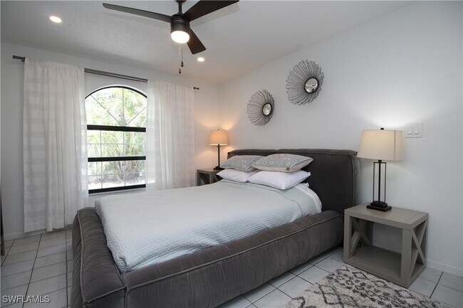 Building Photo - 3799 Quails Walk