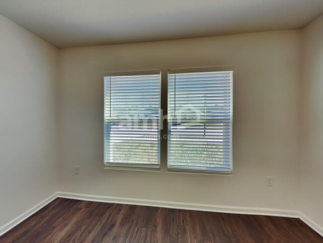 Building Photo - 2066 Tyson Lake Dr