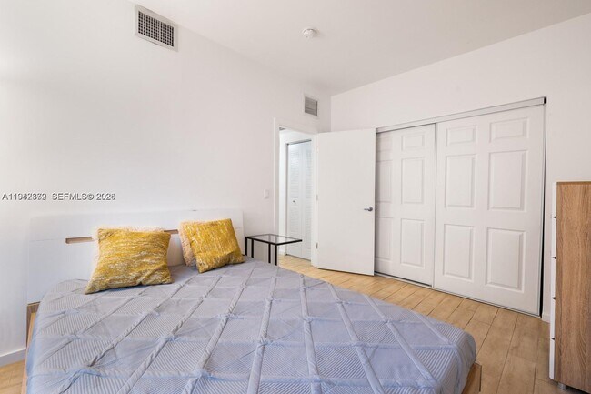 Building Photo - 1611 Meridian Ave