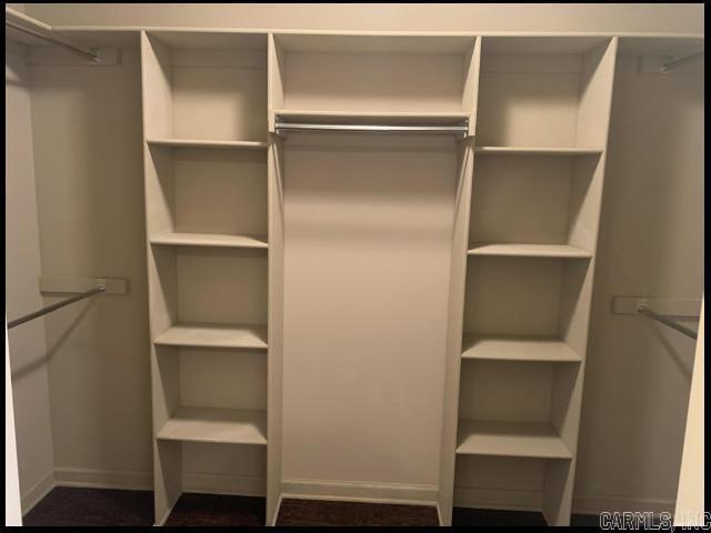 Building Photo - 2405 Canterbury Ln