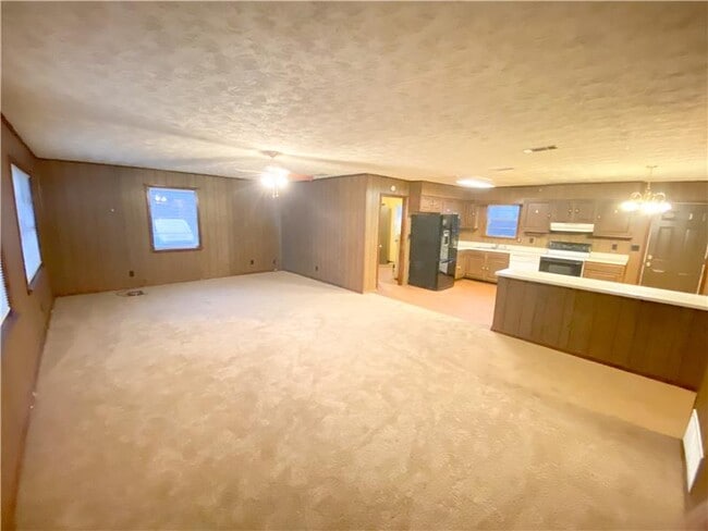 Building Photo - 1205 Crawford Way