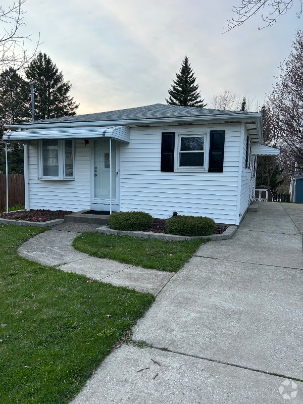 Building Photo - 1162 Belleview Dr