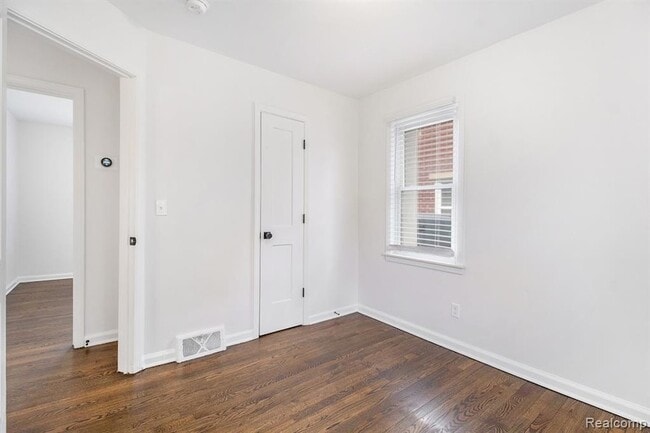 Building Photo - 1508 Gardenia Ave