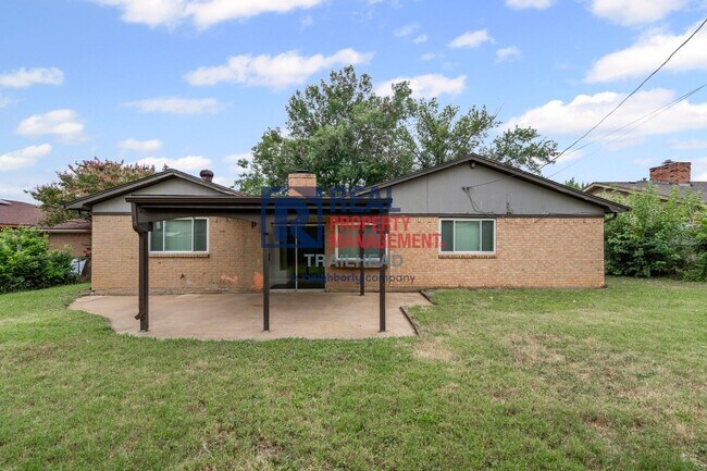 Building Photo - Beautiful 3 Bed-2 Bath Home in a Great Loc...