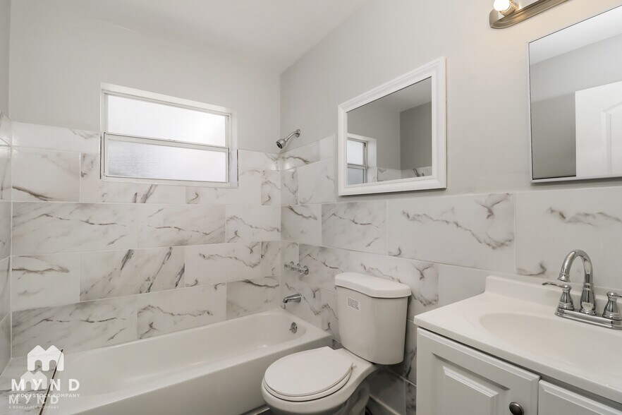 Building Photo - 7088 Spring Hill Dr