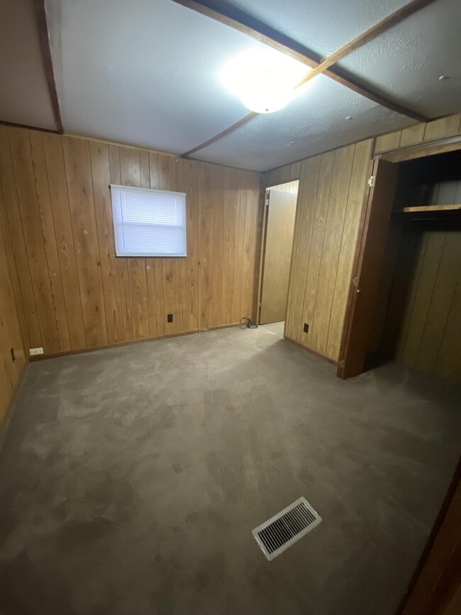 Building Photo - 74980 444th Rd