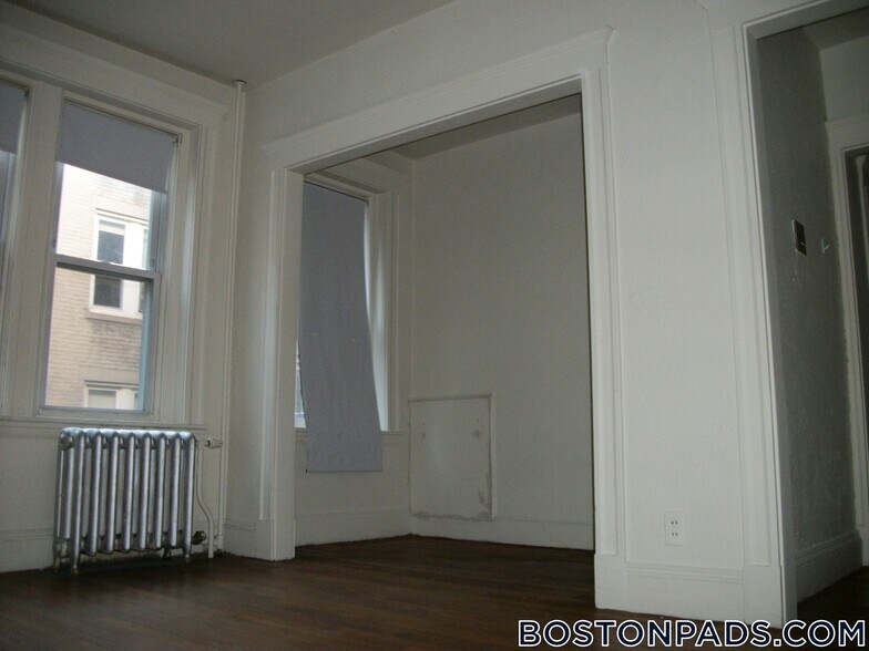 Building Photo - 1171 Boylston St