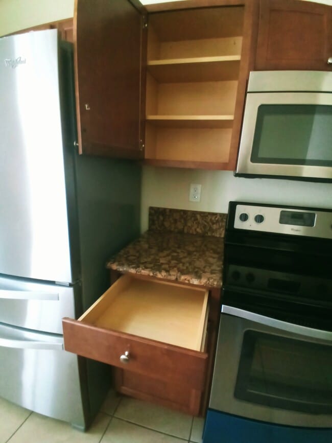 Building Photo - 9010 SW 169th Ave