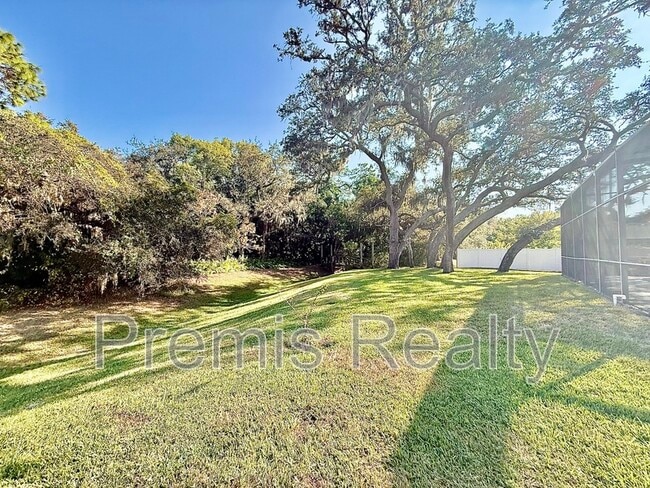 Building Photo - 957 Weathersfield Dr