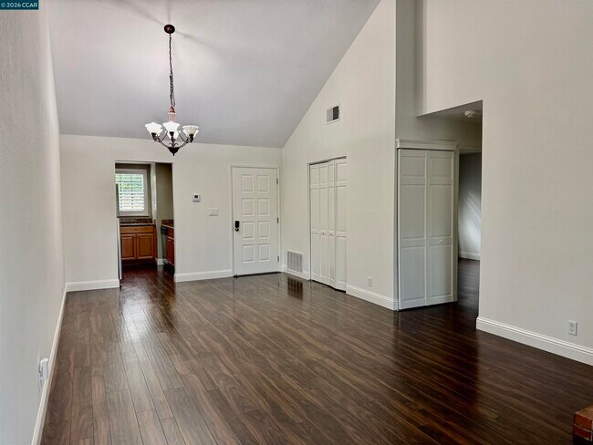 Building Photo - 202 Kelley Ln