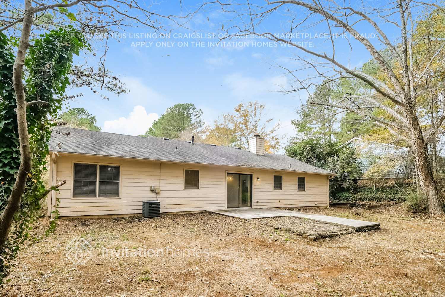 Building Photo - 1002 Providence Way