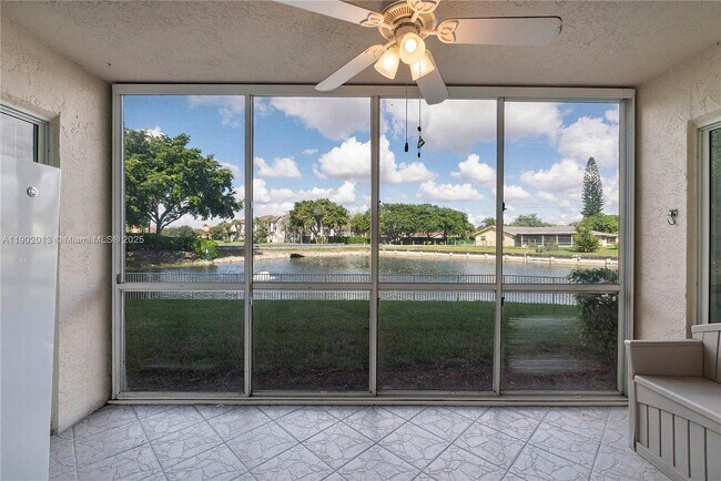 Building Photo - 9599 Weldon Cir