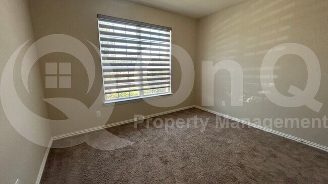 Building Photo - 2221 Candler Club Way