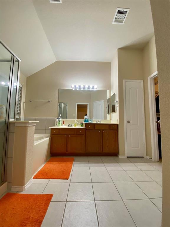 Building Photo - 21494 Kings Bend Dr