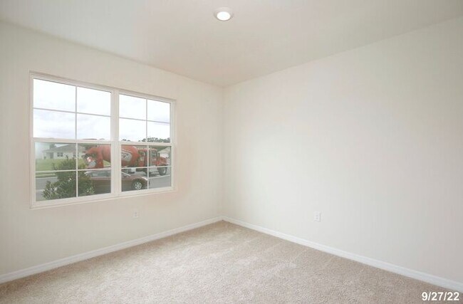 Building Photo - Modern 4/2 Home in Sanford with Open Concept Living and 2 Car Garage!