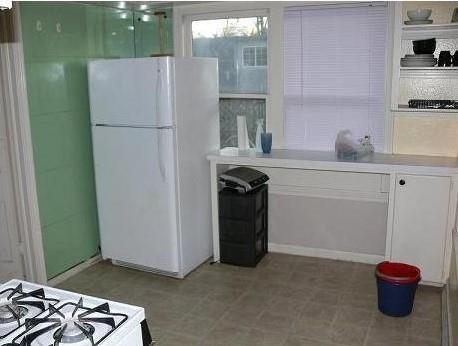 Building Photo - 918 E 37th St