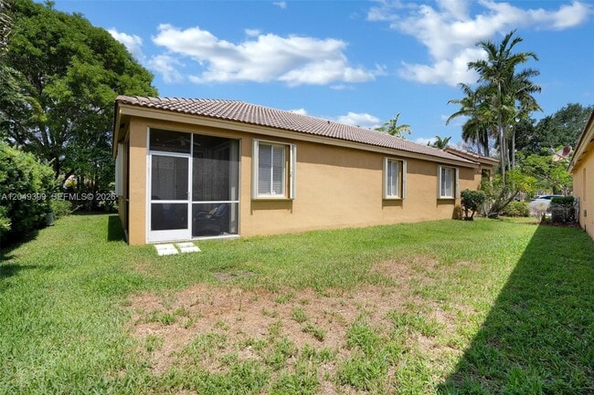 Building Photo - 899 Phoenix Way