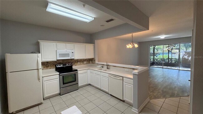 Building Photo - 3336 Shallot Dr